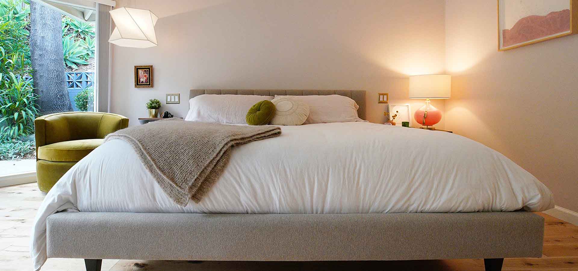 Modern bedroom