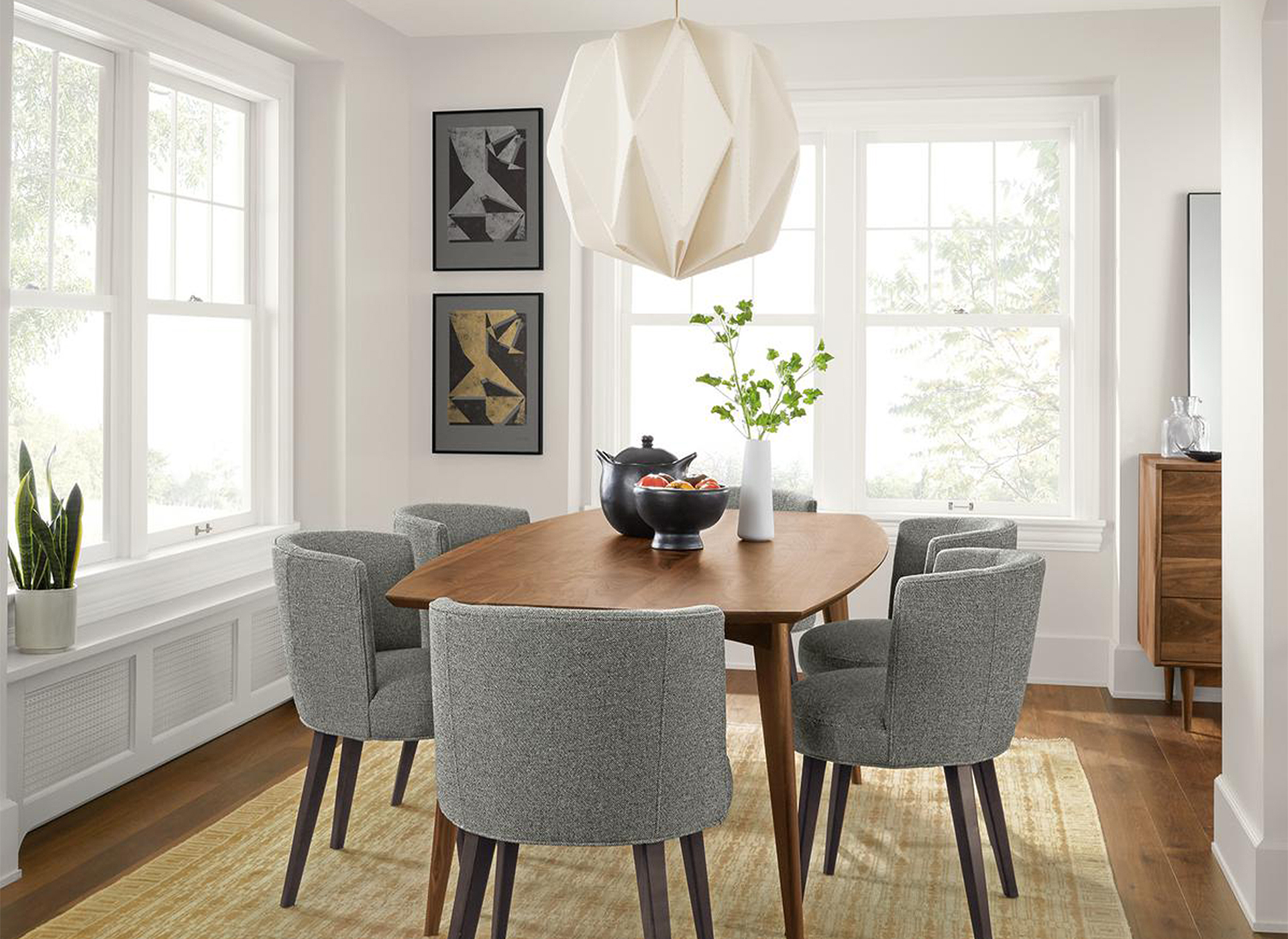 Ventura table with June new dining chair